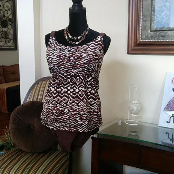 **NEW**  1-pc Swimsuit - Picture 2 of 9